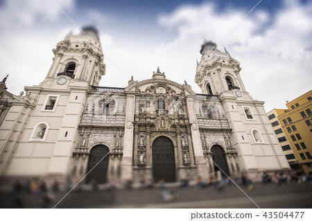 Panoramic view of Lima 43504477