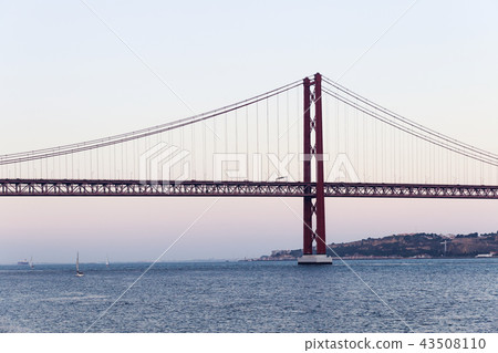The 25 de Abril Bridge in Lisbon 43508110