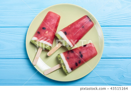 Homemade popsicle with watermelon Homemade popsicle with watermelon 43515164