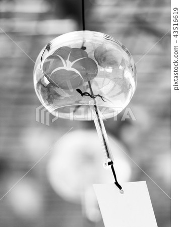 Glass wind chimes Glass wind chimes 43516619