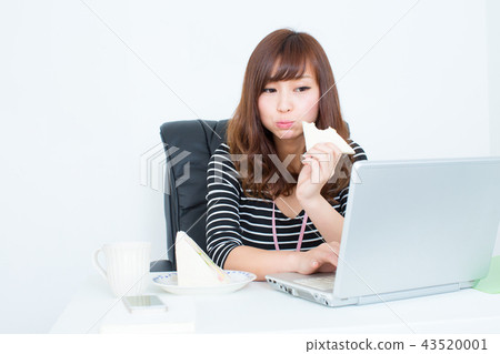 女性肖像 43520001