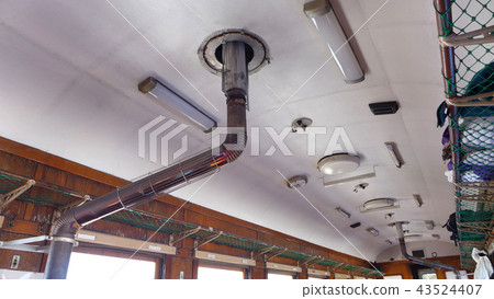 Tsugaru Railway's stove-train ceiling 43524407