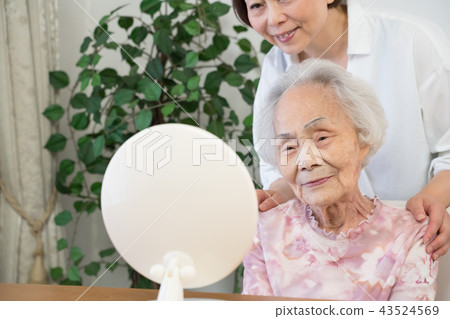 Mother and daughter Mother and daughter 43524569