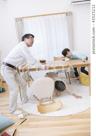 大地震發生圖像 大地震發生圖像 43525212