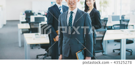 businessman, business woman, businesswoman 43525278