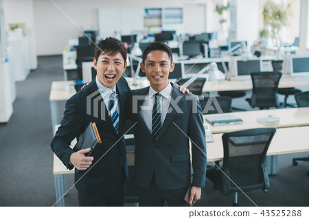 business man, two people, grinning 43525288