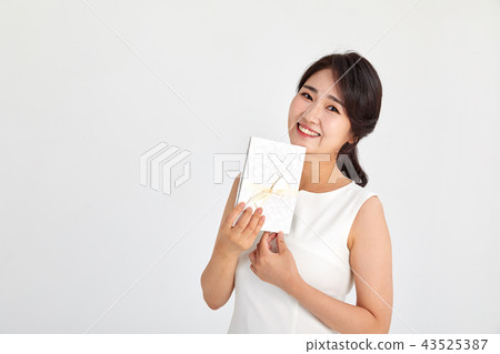 20多歲，30多歲，快樂，結婚，受邀接受婚禮請柬 43525387