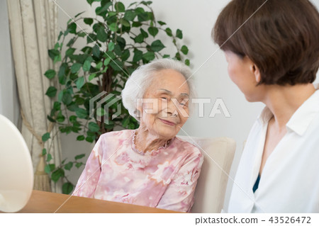 母親和女兒 母親和女兒 43526472