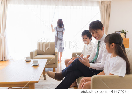 family family 43527081