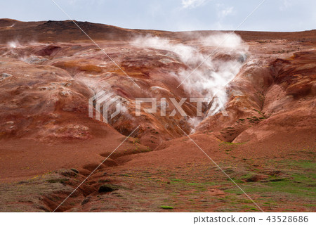 Evaporation in the geothermal valley, Leirhnjukur, Iceland Evaporation in the geothermal valley, Leirhnjukur, Iceland 43528686