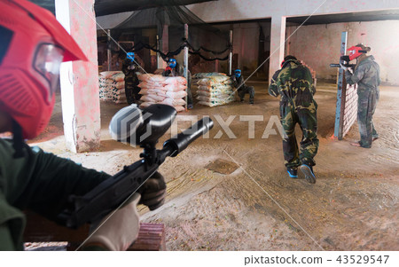 Paintball player targeting in opponents Paintball player targeting in opponents 43529547