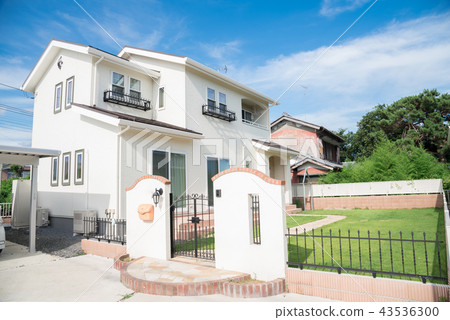 大房子在花園裡 43536300