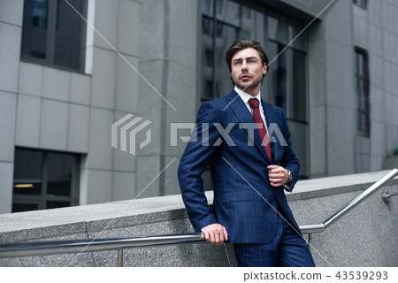 I should be there in time. 43539293