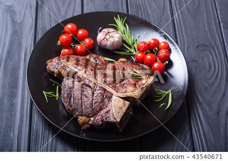 Grilled porterhouse beef steak 43540671