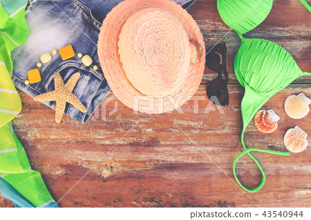 Summer women's clothing and accessories 43540944