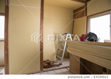 Interior construction 43544021