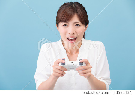女人在玩遊戲 43553134