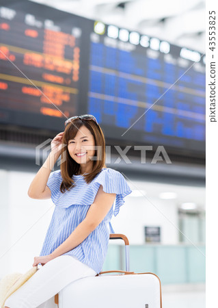 Young woman (airport) Young woman (airport) 43553825