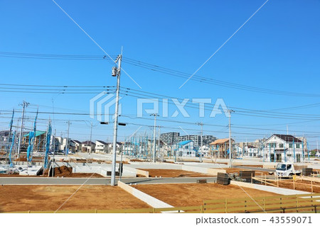 Blue sky and cityscape under construction 43559071