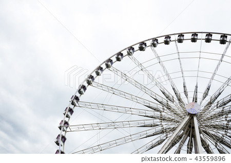Big Wheel  in Paris 43559896