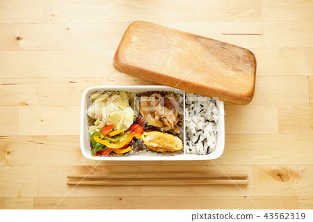 Bento  43562319