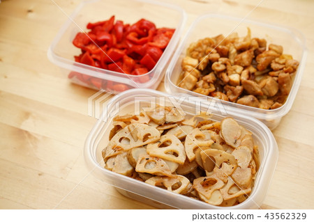 Bento  43562329