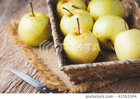 Fresh Asian pears Fresh Asian pears 43563304