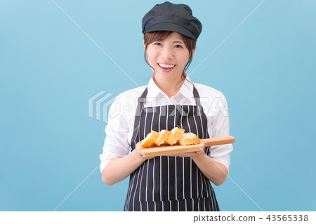咖啡館麵包店工作人員 咖啡館麵包店工作人員 43565338