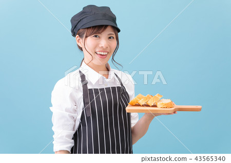 咖啡館麵包店工作人員 43565340