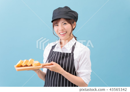 Cafe bakery staff clerk Cafe bakery staff clerk 43565342