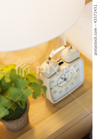 Interior with a clock Interior with a clock 43571431