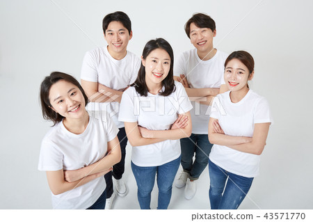 Friends, colleagues, women, Koreans Friends, colleagues, women, Koreans 43571770