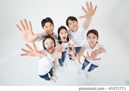 朋友，同事，女性，韓國人 43571771