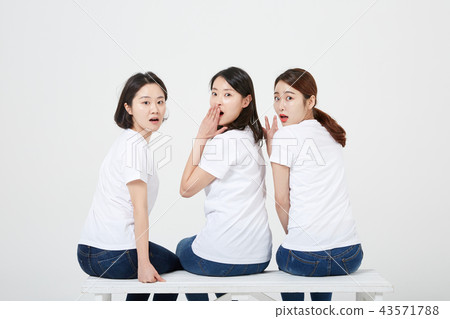 Friends, colleagues, women, Koreans 43571788