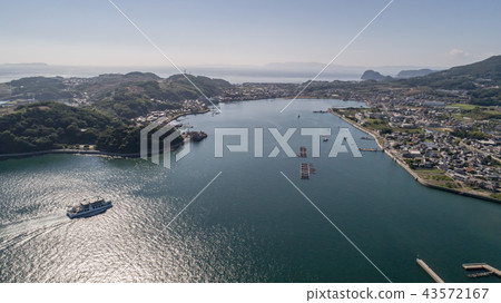 Harbor and ferry 43572167