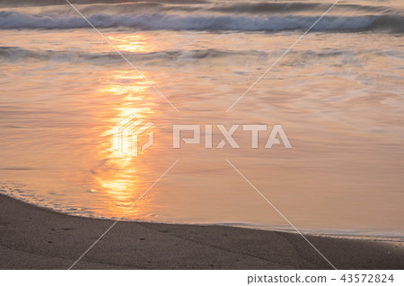 Dawn 23 of the Kinosaki beach 43572824