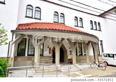 Kyoto University Alumni Hall Kyotoe Yoshida Campus Kyoto University Sakyo-ku, Kyoto 43572851