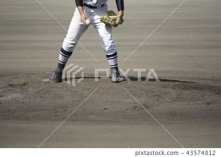 High school baseball pitcher 43574812