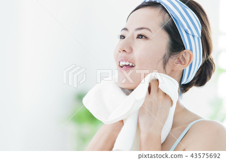 洗臉清潔美容女人護膚美容 43575692