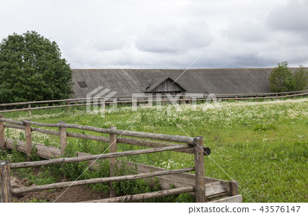primitive wooden fence primitive wooden fence 43576147