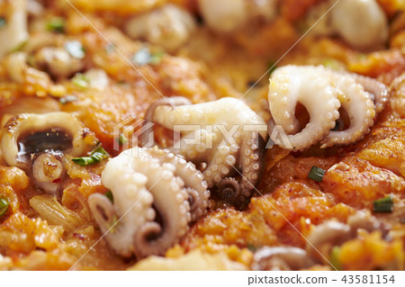 韓國食物章魚chukmi泡菜chijimi 韓國食物章魚chukmi泡菜chijimi 43581154