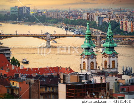 Margaret bridge in Budapest 43581468