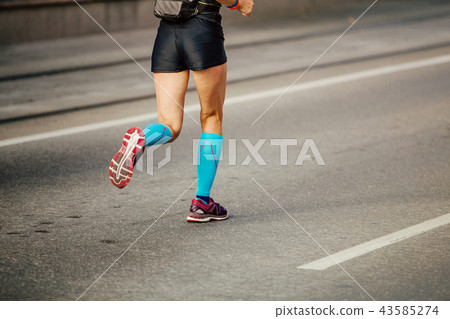 women legs runner women legs runner 43585274