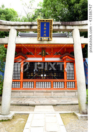Bi Gozensha (Yasaka Shrine Kyoto) Bi Gozensha (Yasaka Shrine Kyoto) 43586747