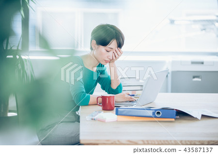 Business scene Business scene 43587137