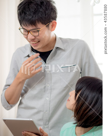 Colleague discussion 43587880
