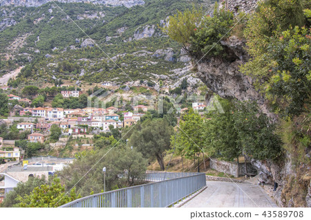 Kruja Kruja 43589708
