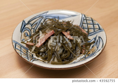 沖繩料理 -  Kubuilichi（海帶炒） 43592755