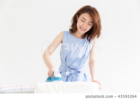 熨燙的女人 43593264