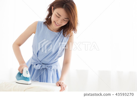 熨燙的女人 熨燙的女人 43593270